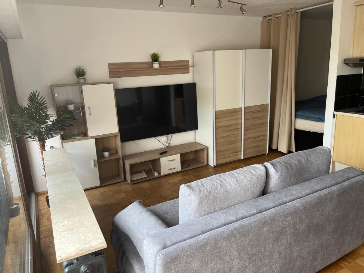 Apartment Naehe Hauptbahnhof Und Innenstadt เวิร์ซบวร์ก ภายนอก รูปภาพ